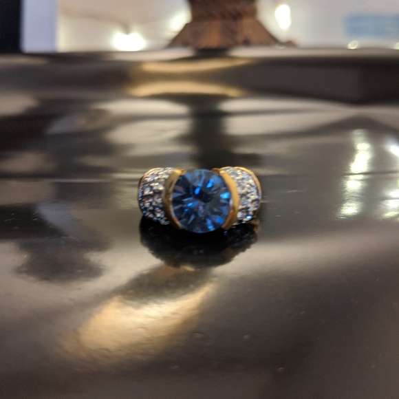 New ring - Picture 2 of 2